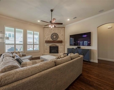 12824 Flatiron Trail - Photo Thumbnail 17