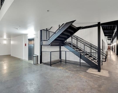 301 W Main Street - Photo Thumbnail 11