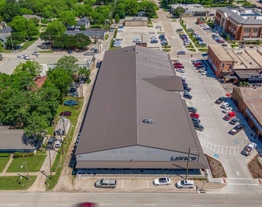 301 W Main Street - Photo Thumbnail 15