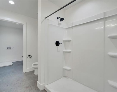 301 W Main Street - Photo Thumbnail 7