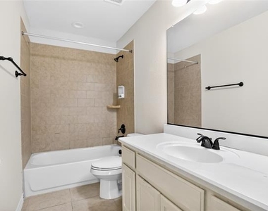 2346 Arezzo Lane - Photo Thumbnail 29