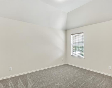 2346 Arezzo Lane - Photo Thumbnail 24