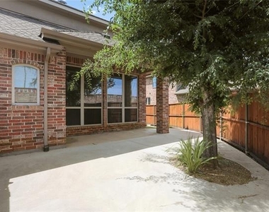 2346 Arezzo Lane - Photo Thumbnail 39