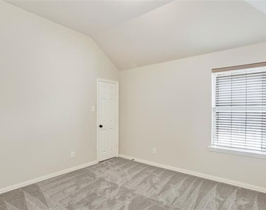 2346 Arezzo Lane - Photo Thumbnail 25