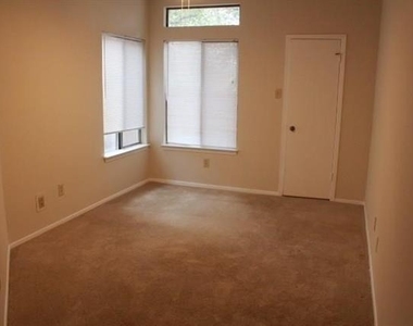 5550 Spring Valley - Photo Thumbnail 9