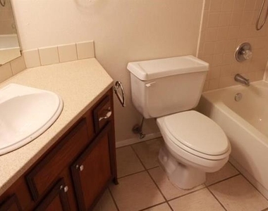 5550 Spring Valley - Photo Thumbnail 12