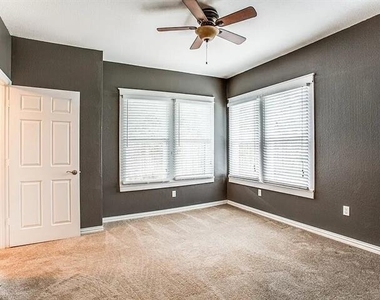 407 S Windomere Avenue - Photo Thumbnail 8