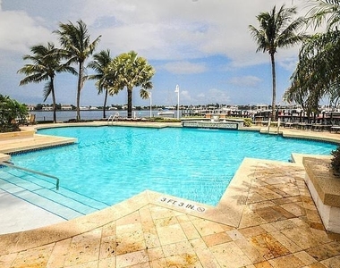 160 Yacht Club 206 Way - Photo Thumbnail 34