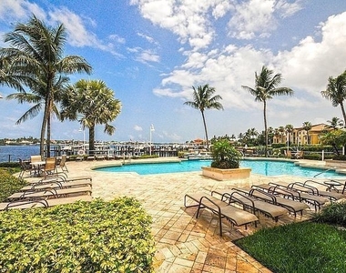 160 Yacht Club 206 Way - Photo Thumbnail 28
