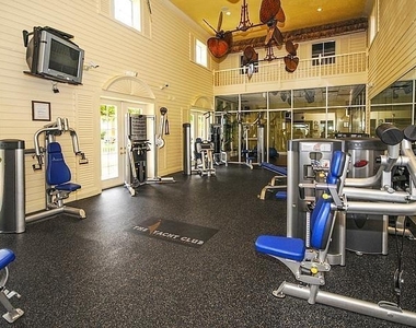 160 Yacht Club 206 Way - Photo Thumbnail 44