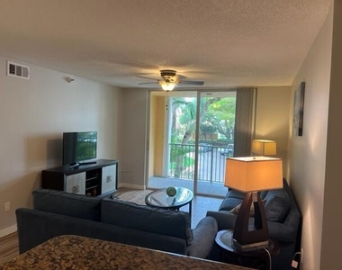 160 Yacht Club 206 Way - Photo Thumbnail 10