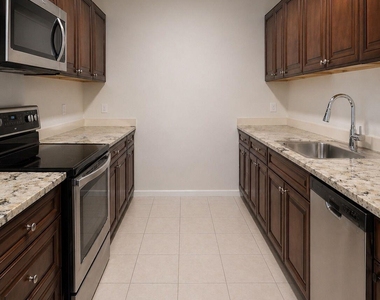 2730 Forest Hills Boulevard - Photo Thumbnail 8