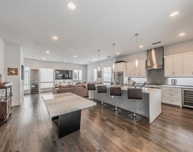 4954 Camdale Court - Photo Thumbnail 21
