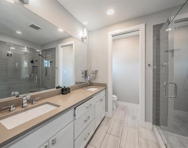 4954 Camdale Court - Photo Thumbnail 11