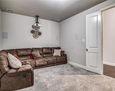 3521 Washington Drive - Photo Thumbnail 12
