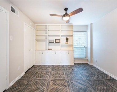 300 Rush Creek Drive - Photo Thumbnail 20