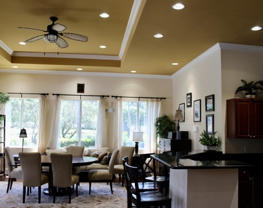 1915 Lavers Circle - Photo Thumbnail 7