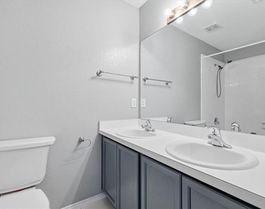 2457 Eagle Mountain Drive - Photo Thumbnail 13