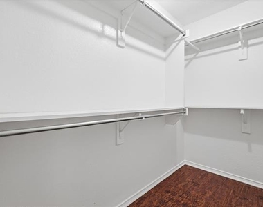 2457 Eagle Mountain Drive - Photo Thumbnail 12
