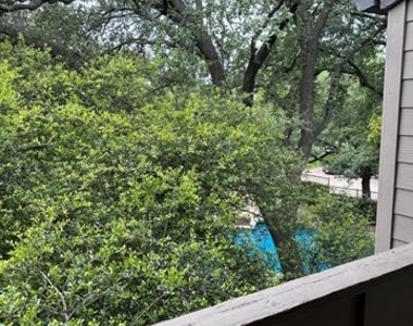 9801 Royal Lane - Photo Thumbnail 16