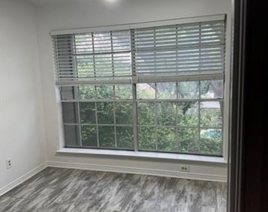 9801 Royal Lane - Photo Thumbnail 14