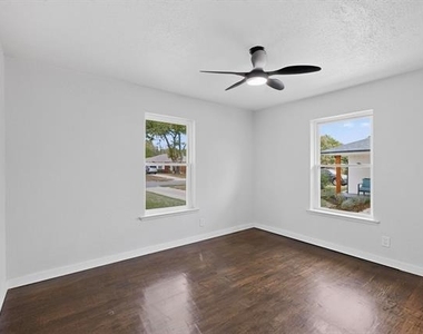 2812 San Medina Avenue - Photo Thumbnail 18
