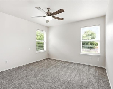 1356 N Cozumel Street - Photo Thumbnail 19