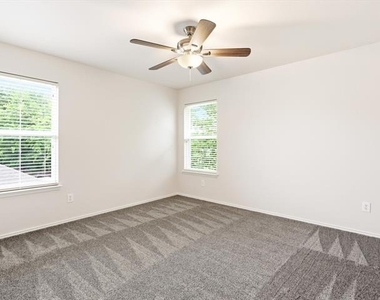 1356 N Cozumel Street - Photo Thumbnail 20