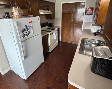 6501 Dunn Drive - Photo Thumbnail 5