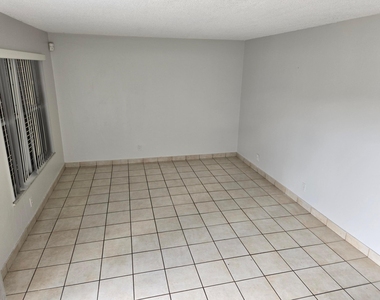 3714 Sw 60th Terrace - Photo Thumbnail 6