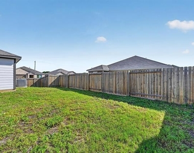 523 Bennie Leonard Street - Photo Thumbnail 35