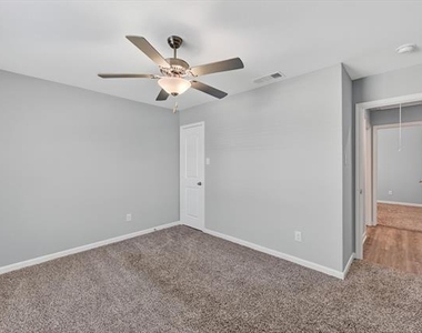 523 Bennie Leonard Street - Photo Thumbnail 22