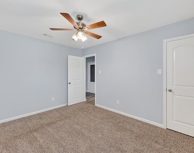 523 Bennie Leonard Street - Photo Thumbnail 21