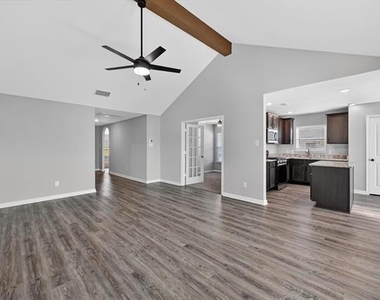 523 Bennie Leonard Street - Photo Thumbnail 4