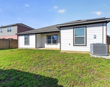 523 Bennie Leonard Street - Photo Thumbnail 36