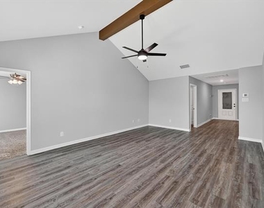 523 Bennie Leonard Street - Photo Thumbnail 5