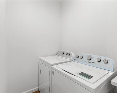 3517 Mission Street - Photo Thumbnail 11