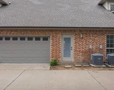 5209 Park Drive - Photo Thumbnail 1