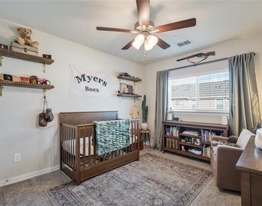 2212 Davenport Drive - Photo Thumbnail 11