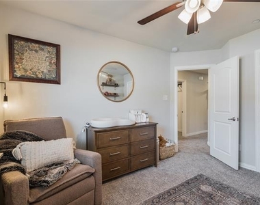 2212 Davenport Drive - Photo Thumbnail 12