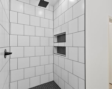 5105 Waterbury Court - Photo Thumbnail 22