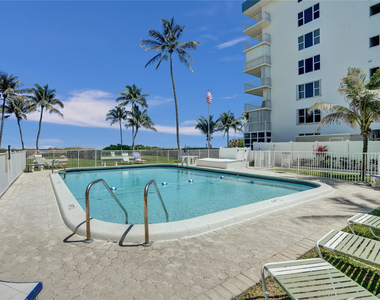 1750 S Ocean Boulevard - Photo Thumbnail 10