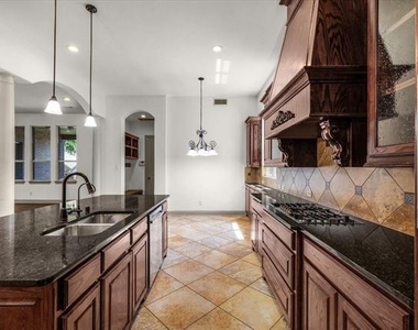 116 San Bernard Drive - Photo Thumbnail 12