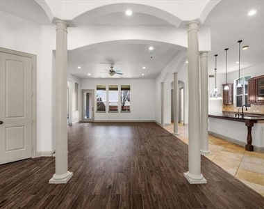 116 San Bernard Drive - Photo Thumbnail 5