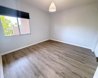 12650 Sw 15th Street - Photo Thumbnail 10