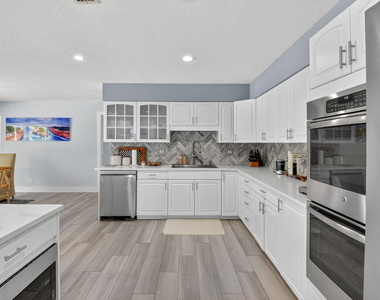 6701 Hillside Lane - Photo Thumbnail 19