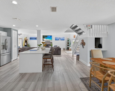 6701 Hillside Lane - Photo Thumbnail 25