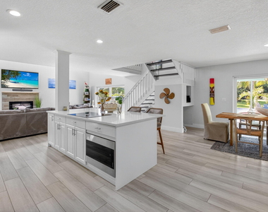 6701 Hillside Lane - Photo Thumbnail 20