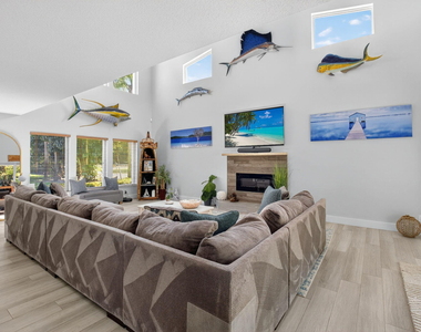 6701 Hillside Lane - Photo Thumbnail 12