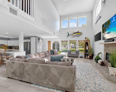 6701 Hillside Lane - Photo Thumbnail 14